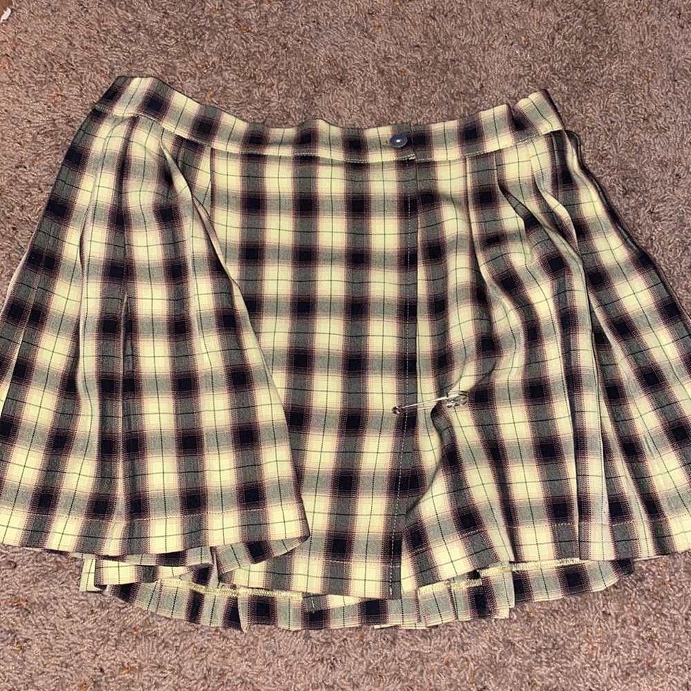 Unif yellow plaid skirt